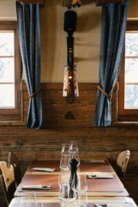 678b7c4641e10c9c05e9ab36 2P0A0471 200x300